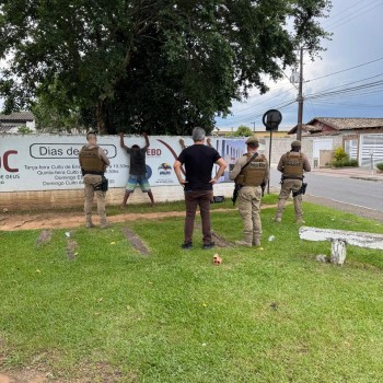 Polícia Militar intensifica ações no bairro Pinheirinho para preservação da ordem pública