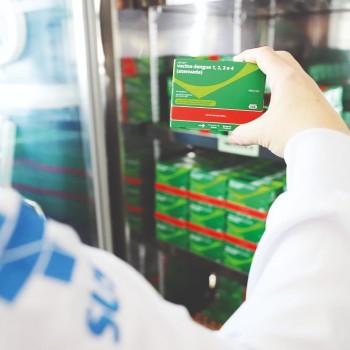 Região Carbonífera inicia vacinação contra a dengue para adolescentes