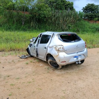 Motorista fica ferido após capotamento na Rodovia Gregório Espíndola, em Morro da Fumaça