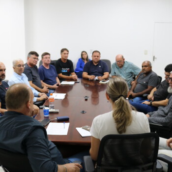 Manutenção de ruas é debatida em reunião na Câmara Municipal de Içara