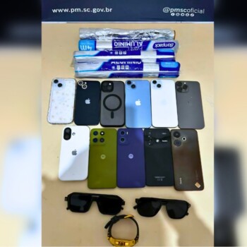 Polícia Militar recupera 11 celulares furtados em evento e prende quatro suspeitos