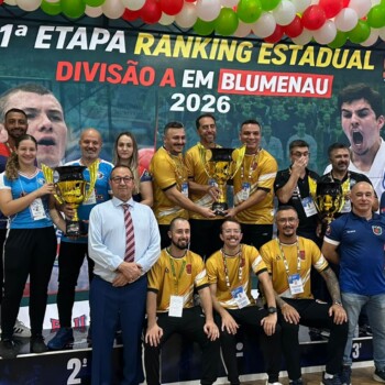Içara é destaque em campeonato estadual de karatê