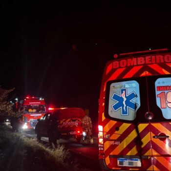 Capotamento na SC-390 deixa duas jovens feridas em Lauro Müller