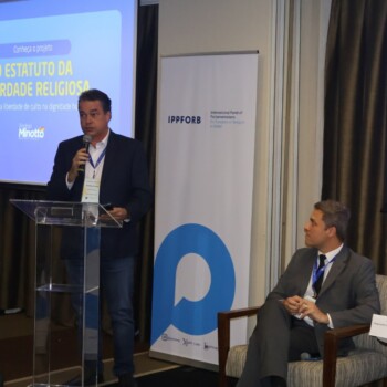 Minotto apresenta Lei do Estatuto da Liberdade Religiosa em evento internacional