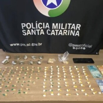 Casal é preso por tráfico de drogas após denúncia de gritos de socorro em Passo de Torres