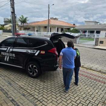 Polícia Civil cumpre mandado de prisão preventiva contra investigado por furtos em Balneário Rincão