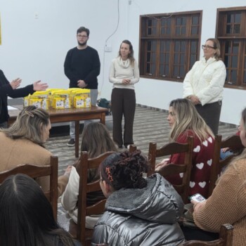 Urussanga entrega os primeiros sensores de monitoramento de glicose a crianças e adolescentes