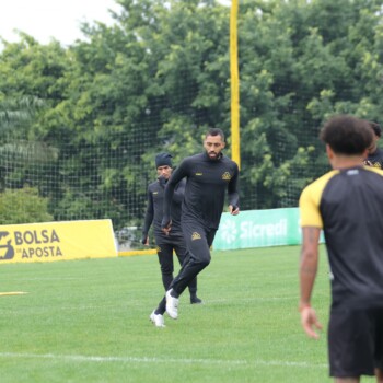 Amanhã tem Tigre e Goiás no Heriberto Hülse