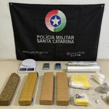 Mais de 5 quilos de drogas são apreendidos em casa monitorada pela PM em Passo de Torres