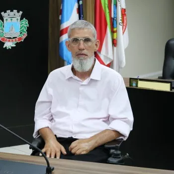 Anadírio Martins pede reforma na Praça da Juventude e melhorias viárias no Jardim Silvana