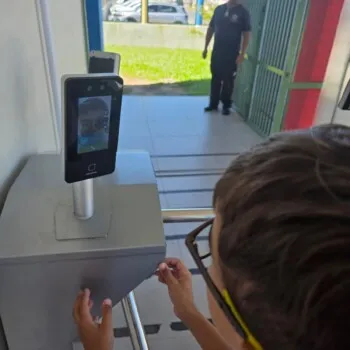 Escola Arroio Rincão inova com sistema de monitoramento e controle de frequência em tempo real