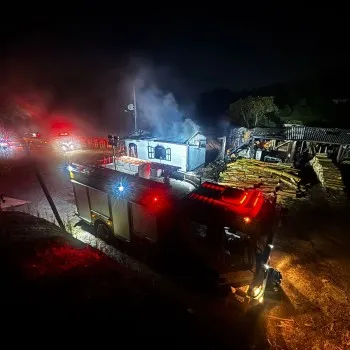 Incêndio atinge madeireira durante a madrugada em Siderópolis