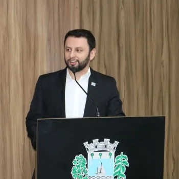 Higor Robetti cobra pavimentação e revitalização de ruas no Jardim Elizabete