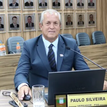 Vereador Paulo Silveira solicita medidas de segurança no trânsito do PV