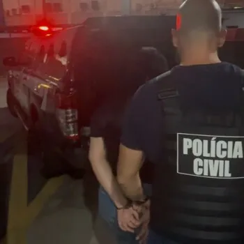 Polícia Civil prende mulher em flagrante por tráfico de drogas em Criciúma