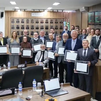 Câmara Municipal homenageia os 30 anos da Associação Empresarial de Içara