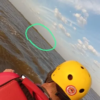 Homem é resgatado após passar horas à deriva em embarcação na Lagoa Santo Antônio, em Laguna