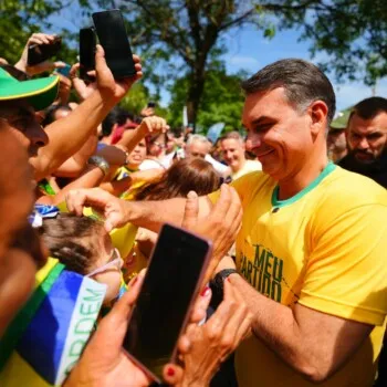 Presidência será decidida entre Flávio Bolsonaro e Lula no segundo turno