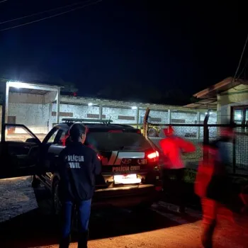 Polícia Civil cumpre mandados em investigação de estupro de vulnerável em Araranguá